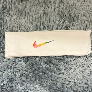 Nike headband